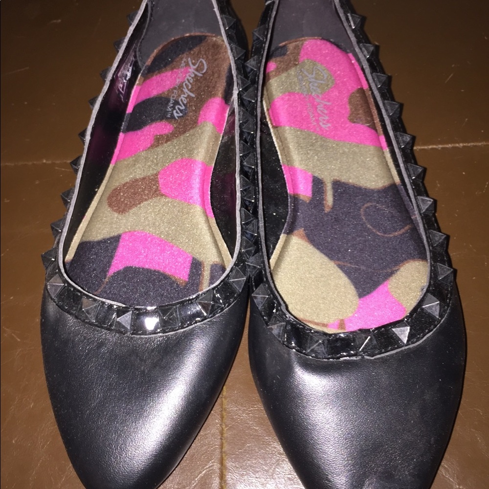 Sketchers Black Stud Flats